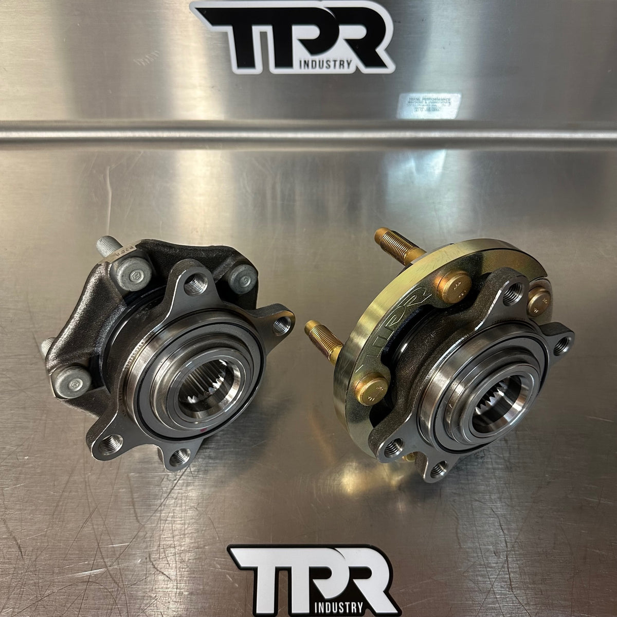 Taboo Customs Tire Carrier Hub And Spindle Kit – Side Mount Double Shear (P0498)
